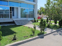 Apartment on Bulvar Nadezhd Apt 113