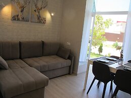 Apartment on Bulvar Nadezhd Apt 113