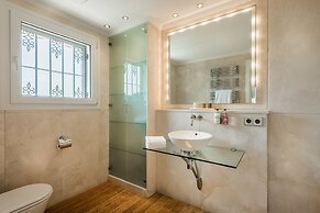 The Residence by Beach House Marbella