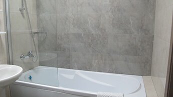 Apartment on Bulvar Nadezhd Apt. 305