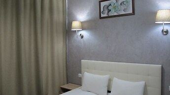 Apartment on Bulvar Nadezhd Apt. 305