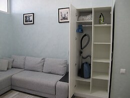 Apartment on Bulvar Nadezhd Apt. 305