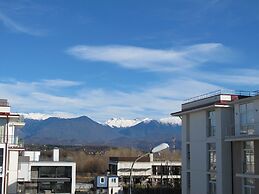 Apartment on Bulvar Nadezhd Apt. 305