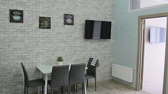 Apartment on Bulvar Nadezhd Apt. 305