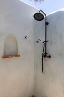 Pura Vida Tofo Beach House