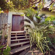 Pura Vida Tofo Beach House