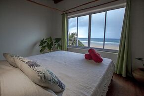 Pura Vida Tofo Beach House