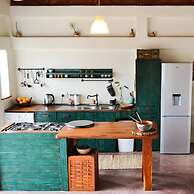 Pura Vida Tofo Beach House