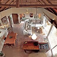 Pura Vida Tofo Beach House