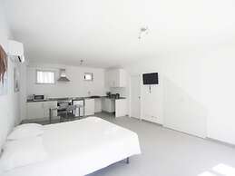 Guest House Lovely Swan