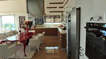 Elite Admiral Premium B810