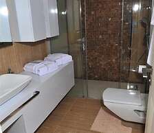 Elite Admiral Premium B810