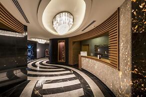 Elite Admiral Premium B810