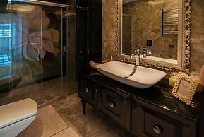 Elite Admiral Premium B811