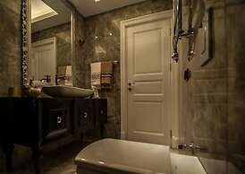 Elite Admiral Premium B811