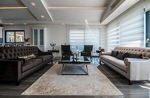 Elite Admiral Premium B811