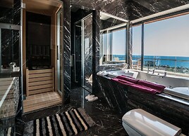 Elite Admiral Premium B811