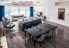 Elite Admiral Premium B811