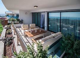 Elite Admiral Premium B811