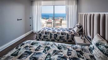 Elite Admiral Premium B811