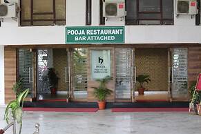 Hotel Pooja International
