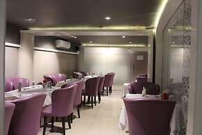 Hotel Pooja International