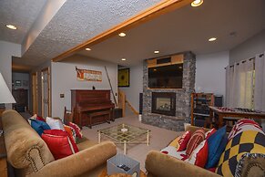 Hootenanny 5 Bedroom House