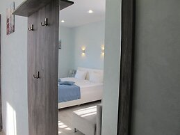 Apartment on Voskresenskaya apt. 510