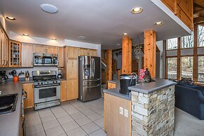 Bluebird Daze 4 Bedroom House