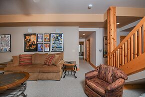 Bluebird Daze 4 Bedroom House