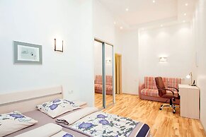 Feelathome Apartments - Nevsky