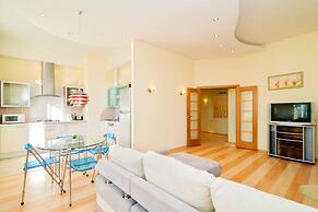 Feelathome on Lower Nevsky