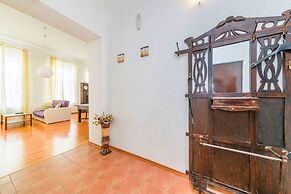 Feelathome Apartments on Millionnaya