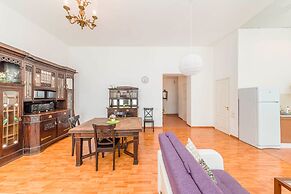 Feelathome Apartments on Millionnaya