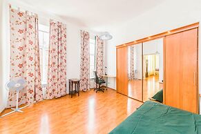 Feelathome Apartments on Millionnaya