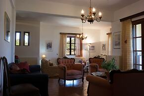 Alexandra Villa Stalos