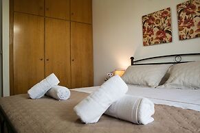 Alexandra Villa Stalos