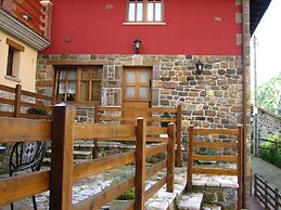 Apartamentos Rurales La Portiella