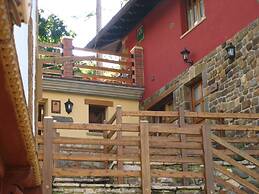 Apartamentos Rurales La Portiella