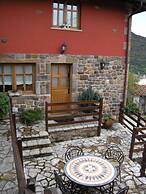 Apartamentos Rurales La Portiella