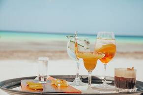 Blue Holbox Beach Front