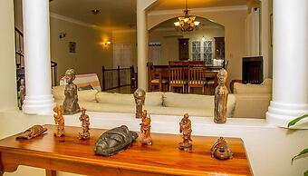 3 bdrm Town House at Runaway Bay