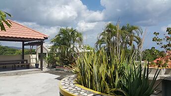 2 Bdrm Apartment at Runaway Bay