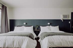 The Bayview Motel - Fort Frances, ON - Lakeside Motel