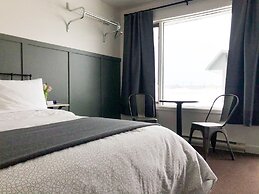 The Bayview Motel - Fort Frances, ON - Lakeside Motel