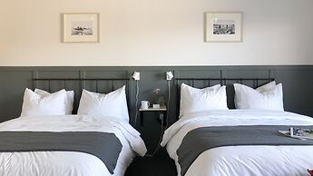 The Bayview Motel - Fort Frances, ON - Lakeside Motel