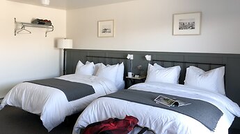 The Bayview Motel - Fort Frances, ON - Lakeside Motel