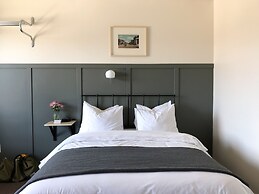 The Bayview Motel - Fort Frances, ON - Lakeside Motel