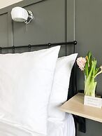 The Bayview Motel - Fort Frances, ON - Lakeside Motel