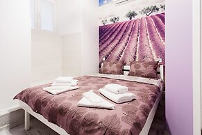 Art Suites on Deribasovskaya 10